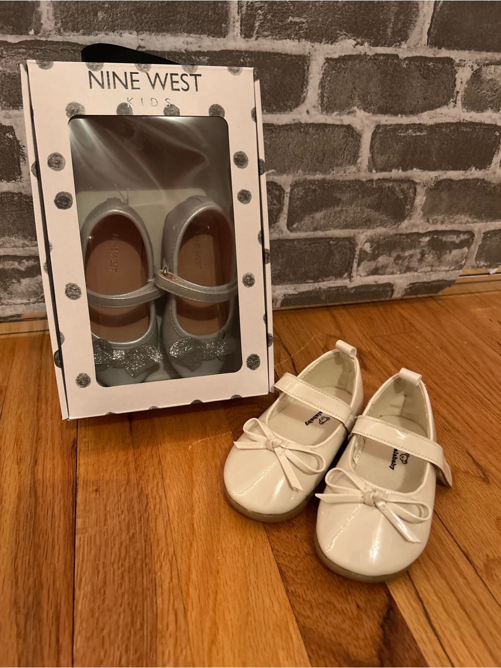 Nine West Kids Cream Patent Mary Janes with Bow